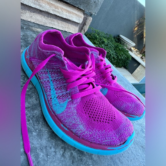 Nike Size 8 - Picture 3 of 3